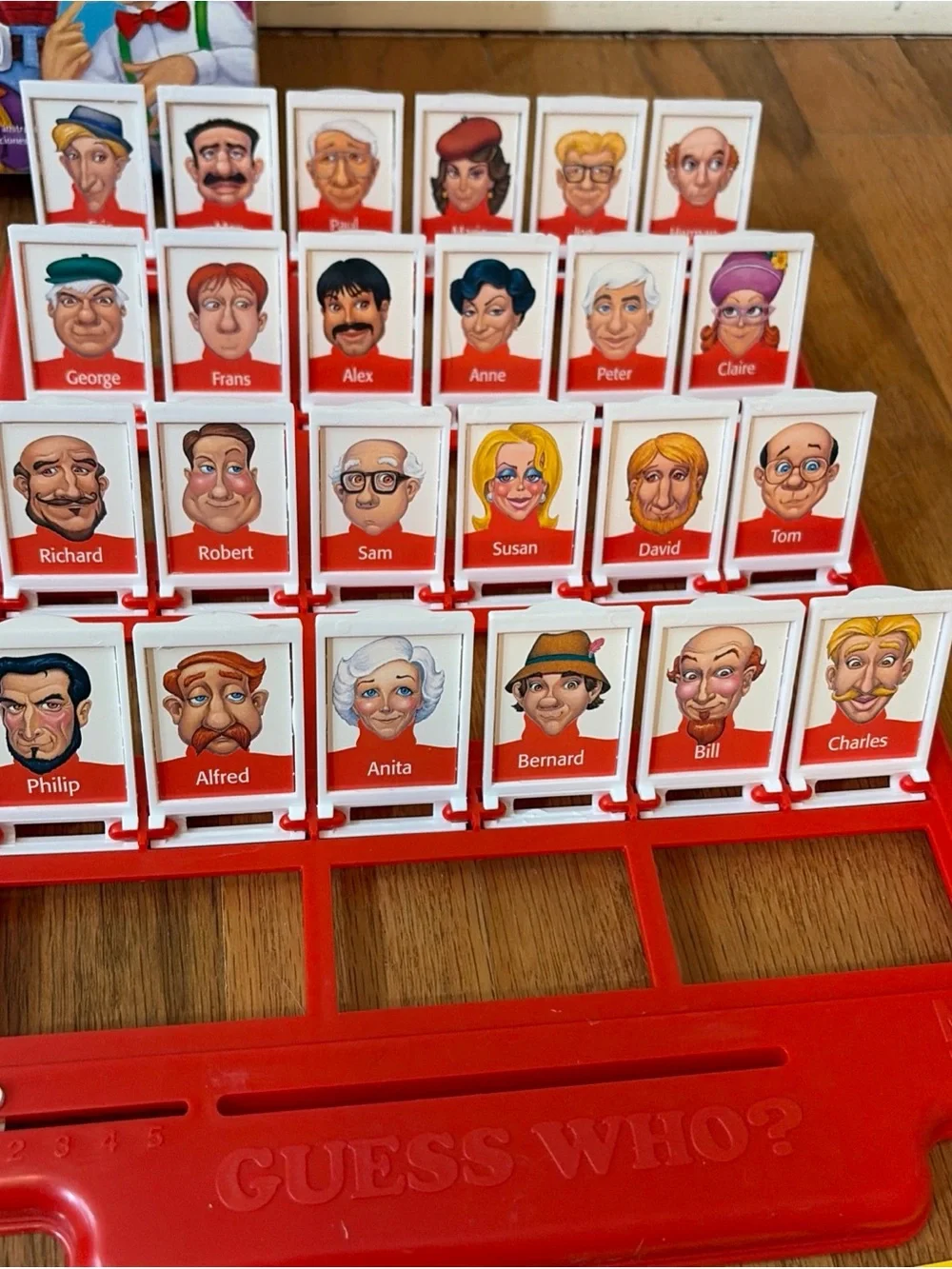VINTAGE 1996 Guess Who Complete Board Game Milton Bradley